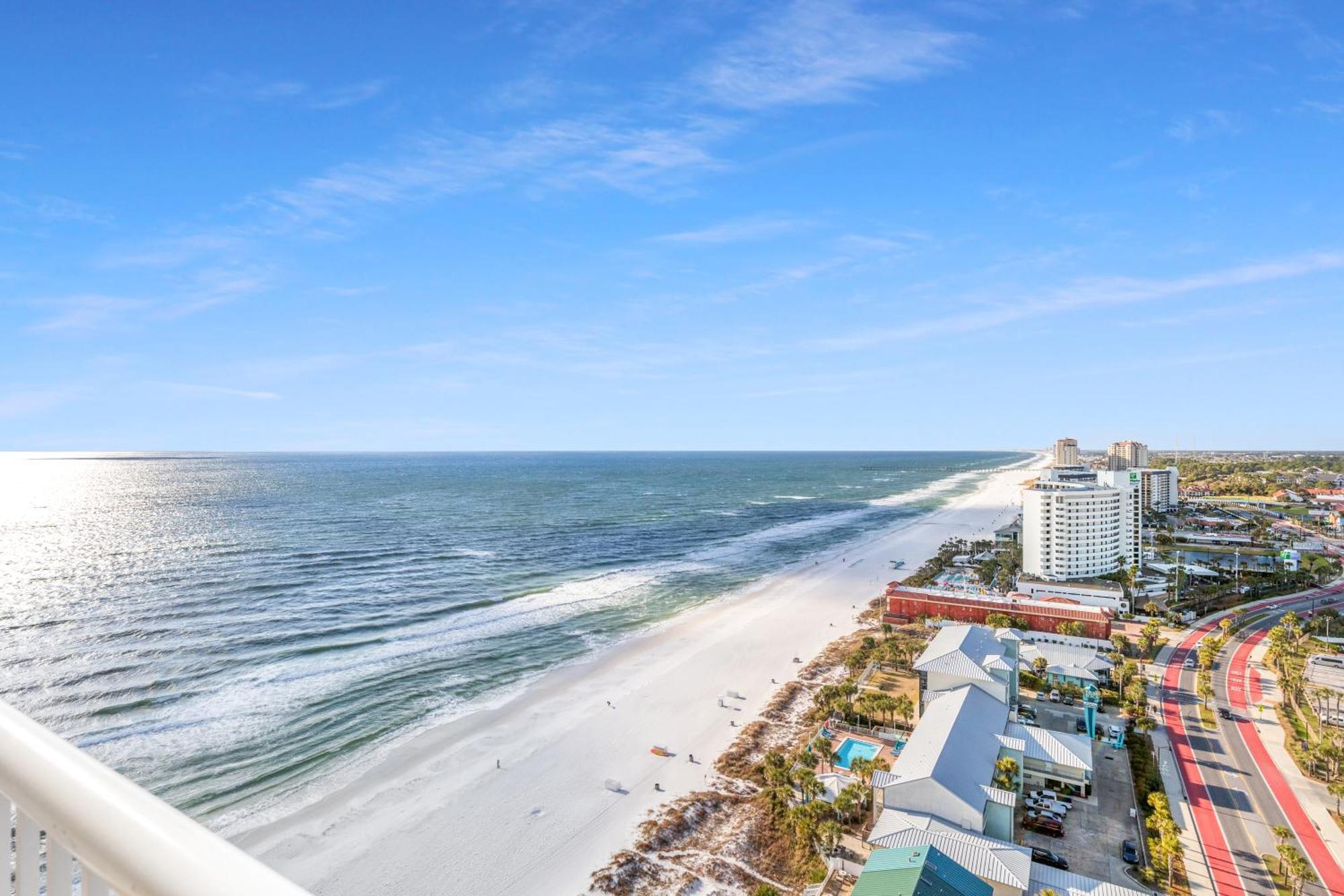 Official Majestic Beach Resort - Over 60 Units - All Ocean Front, Panama City Beach, Fl Exterior foto