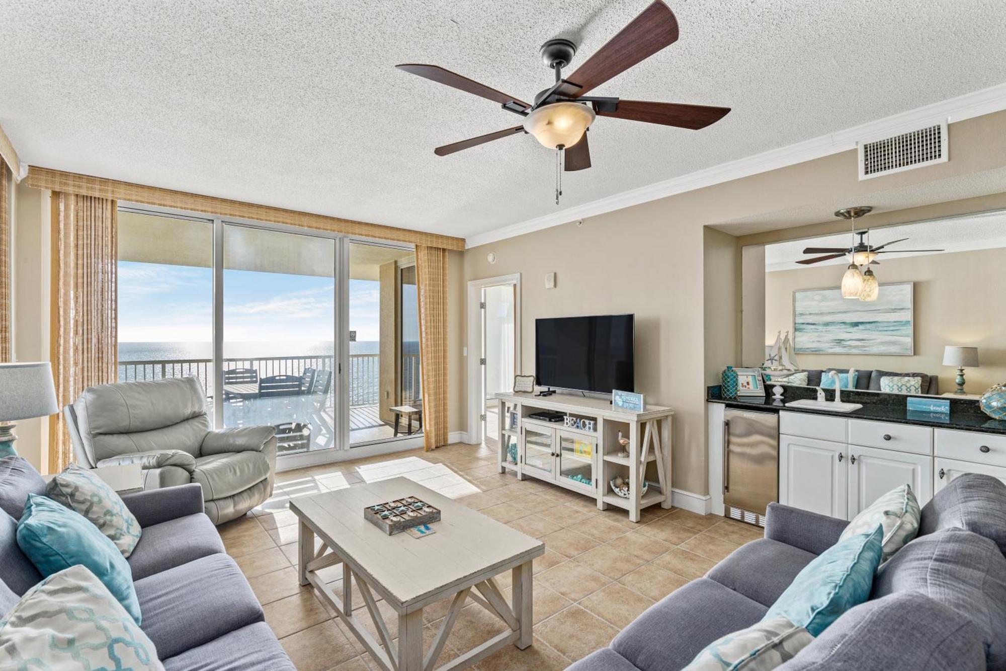 Official Majestic Beach Resort - Over 60 Units - All Ocean Front, Panama City Beach, Fl Exterior foto